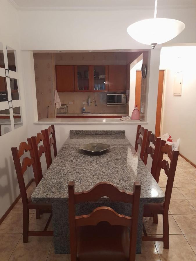 Aconchegante E Amplo Apartamento Familiar Pertinho Da Praia! กัวรูจา ภายนอก รูปภาพ